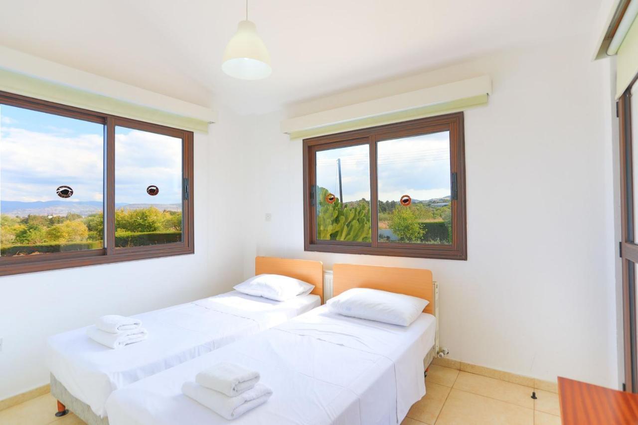 Villa Stavriella Lachi Buitenkant foto